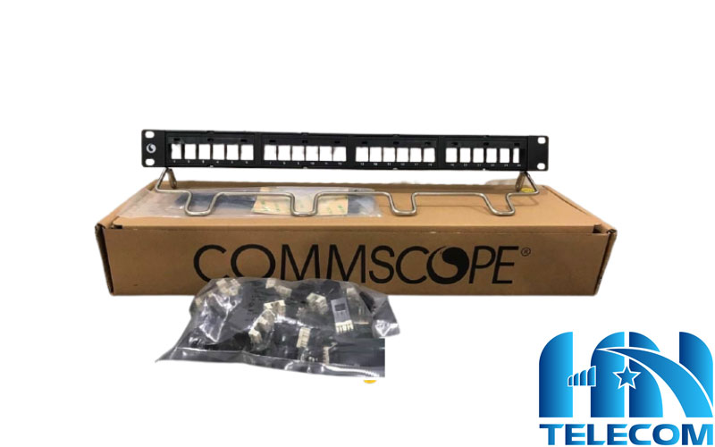 Phụ kiện đầy đủ của Patch panel 24 port commscope